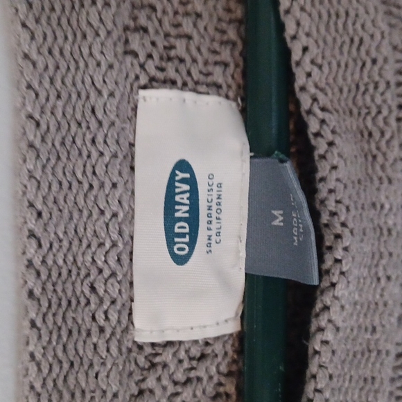 Womens med gray sweater - Picture 2 of 3